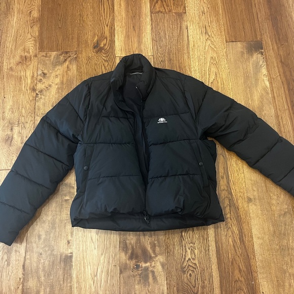 Balenciaga puffer jacket - Picture 1 of 4